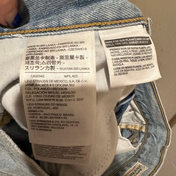 Levis High-Rise Denim Jean Shorts - Picture 4 of 4